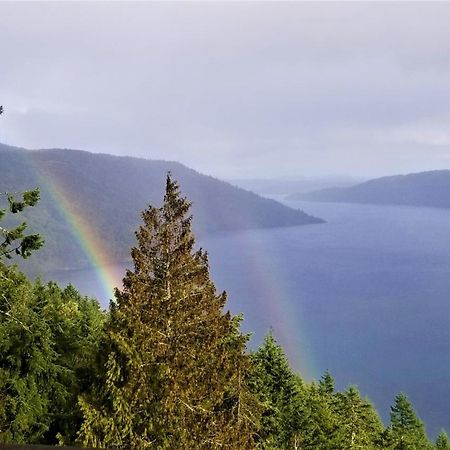 Moon Water Lodge Malahat Exterior foto