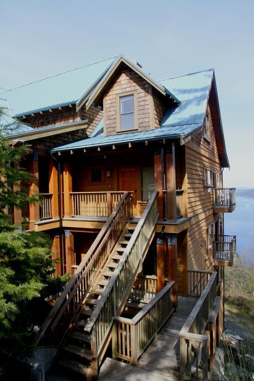 Moon Water Lodge Malahat Exterior foto